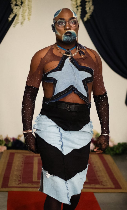 "Frayed Arrow” Denim Skirt