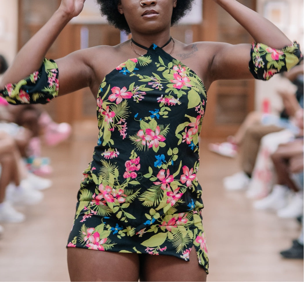 “Flower Power” Four-Piece Set